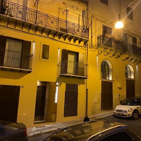 شقة Duomo House كالتانيسيتا المظهر الخارجي الصورة